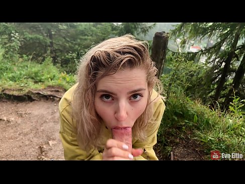 ❤️ Meisje slikket cum nei in iepenbiere blowjob - Eva Elfi ❤️❌ Harde porno by wy ☑